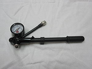 Air Shock Pump-img_1875.jpg