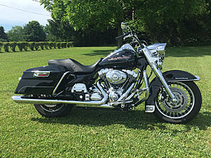 FS: 2009 Road King chrome rear saddlebag gaurds-photo422.jpg