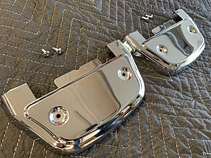 FS: Chrome OEM HD Passenger Footboard Covers-photo233.jpg