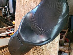 2006-2007 Street Glide Seat-20221006_125728.jpg