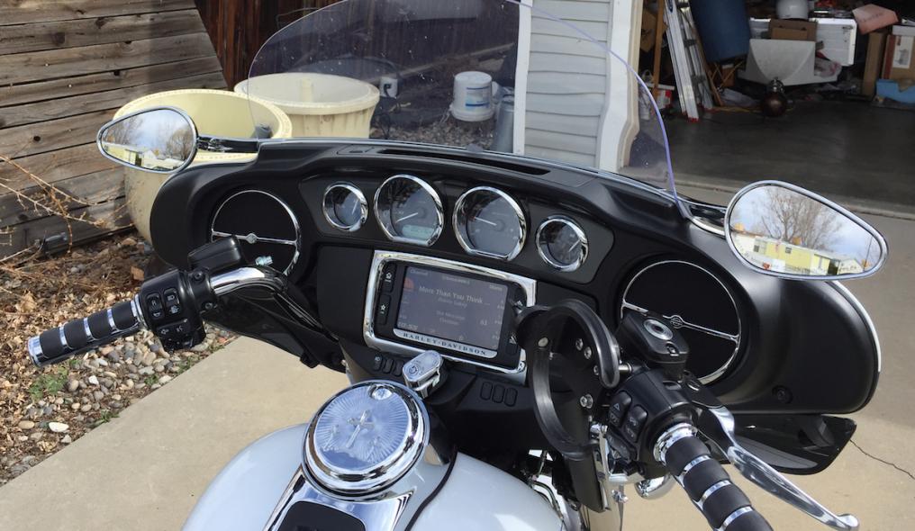 Harley's new windshield mount mirrors review - Harley Davidson Forums