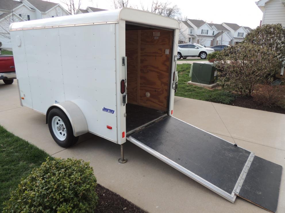 '09 5' x 10' Enclosed (Motorcycle) Trailer - $1950 (St. Louis, MO