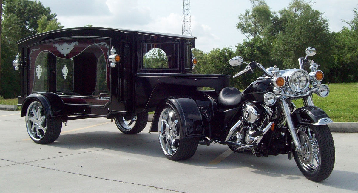 This Harley-Davidson Hearse Lets You Take Your Final Ride 