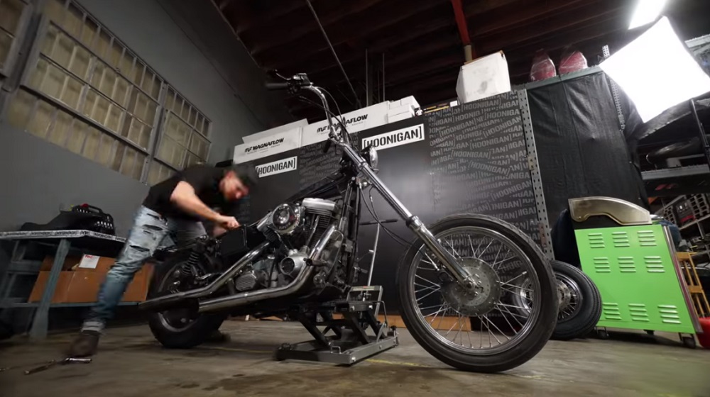 Harley FXD Build Is as Inspiring as the Bike Itself (Video)